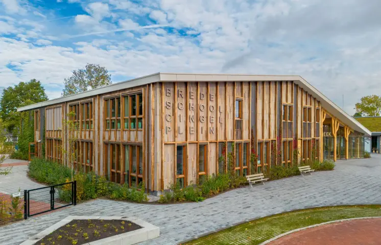 Bredeschool beesd P van leeuwen