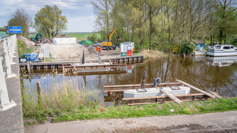Fietsbrug Munnikesloot steunpunten