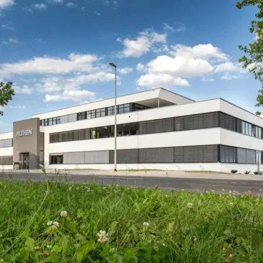 Kantoorpand Althen Frankfurt 768x512 1 530x530