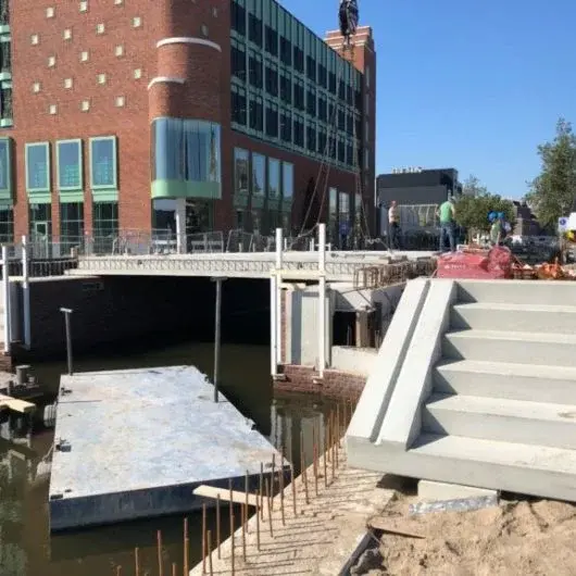 Vestbrug in aanbouw 768x576 2 530x530